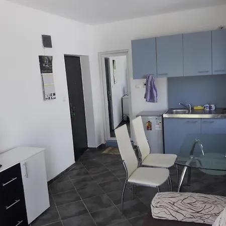Private Studio D-14 In Blue Bay Palace 아파트 포마리