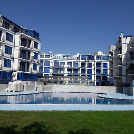 Private Studio D-14 In Blue Bay Palace 아파트 포마리