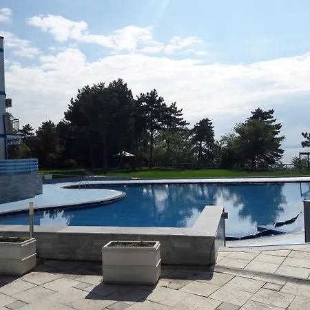Private Studio D-14 In Blue Bay Palace